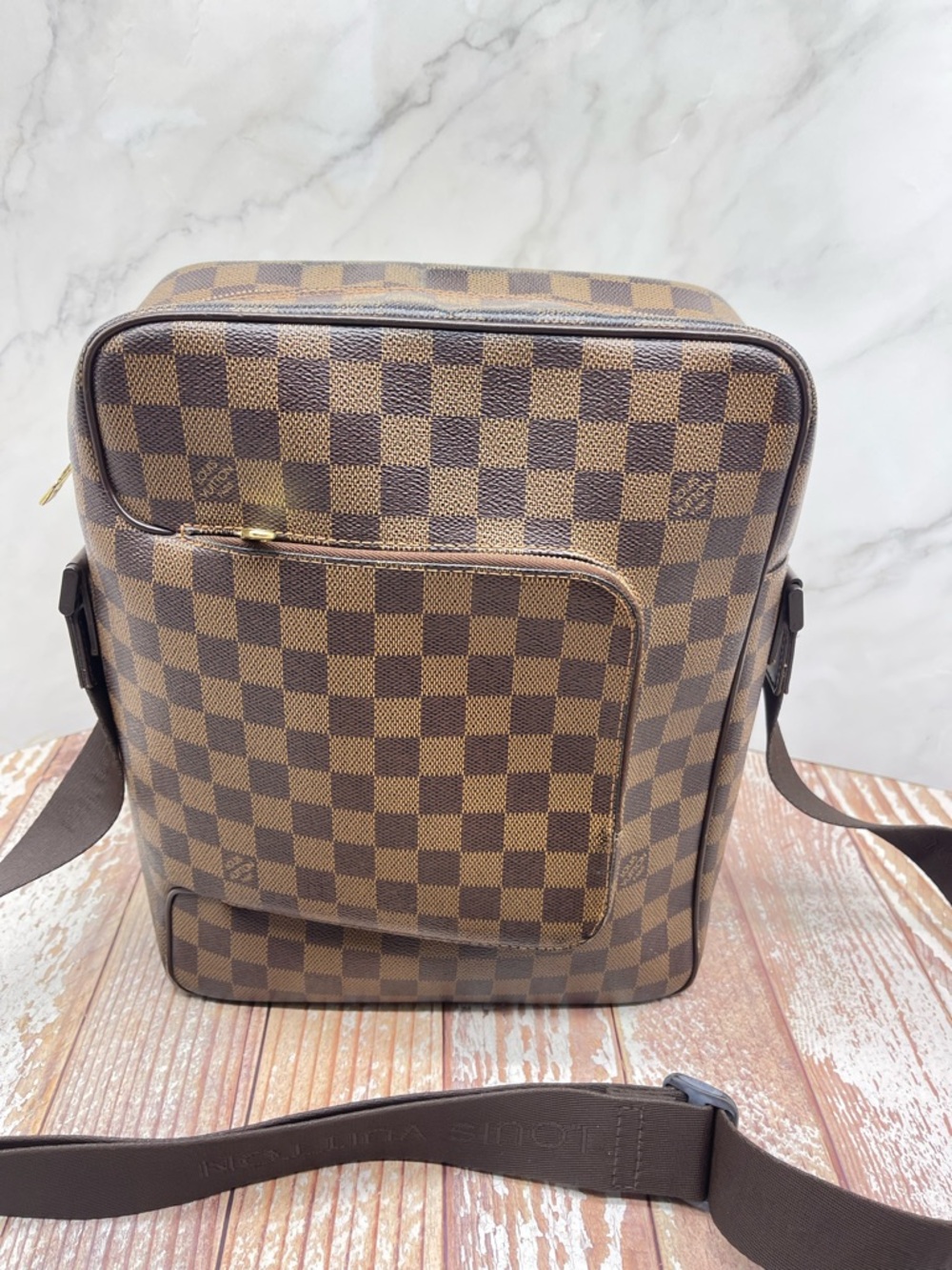 Louis Vuitton Olav GM Damier Ebene Crossbody Messenger Bag N41441 Crossbody